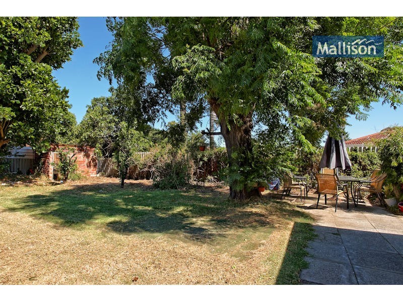 60 Iolanthe Street, Bassendean WA 6054