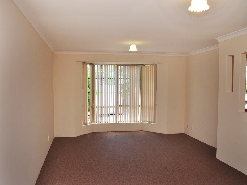 8/15 MARJORIE AVENUE, Shelley WA 6148