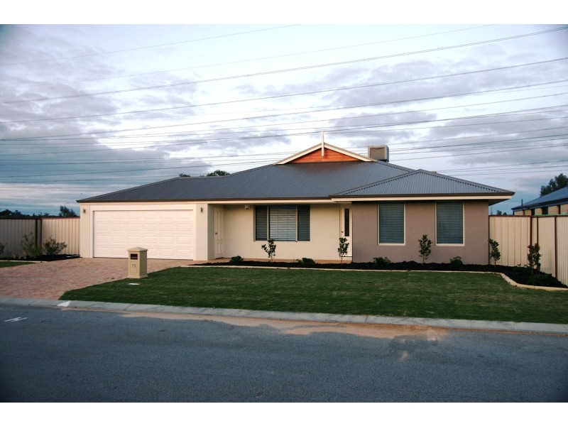 11 CANOPUS LOOP, Hammond Park WA 6164