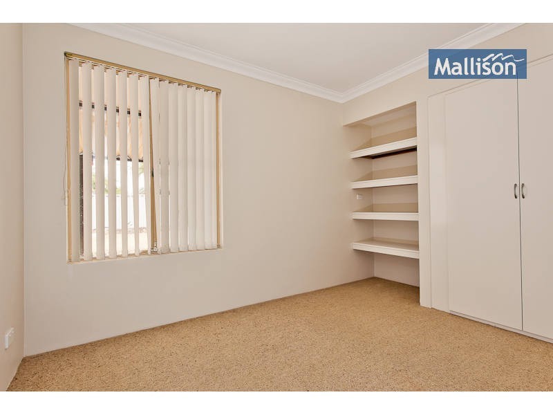 156 Forest Lakes Drive, Thornlie WA 6108