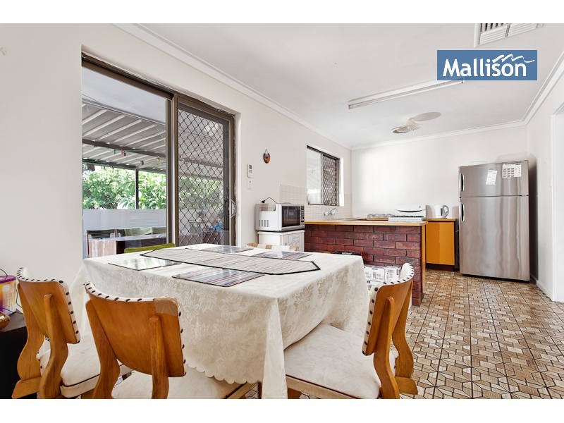 96 Hume Road, Thornlie WA 6108