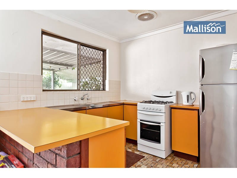 96 Hume Road, Thornlie WA 6108