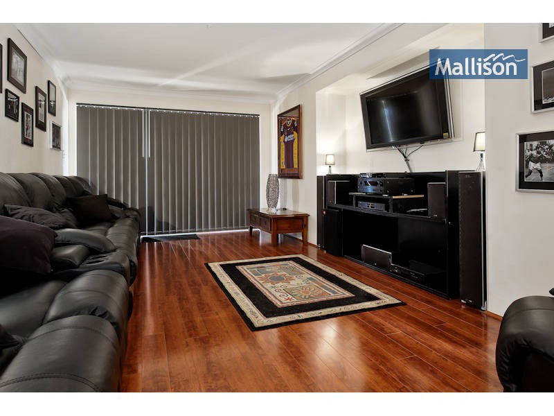 12 Mohan Loop, Hammond Park WA 6164