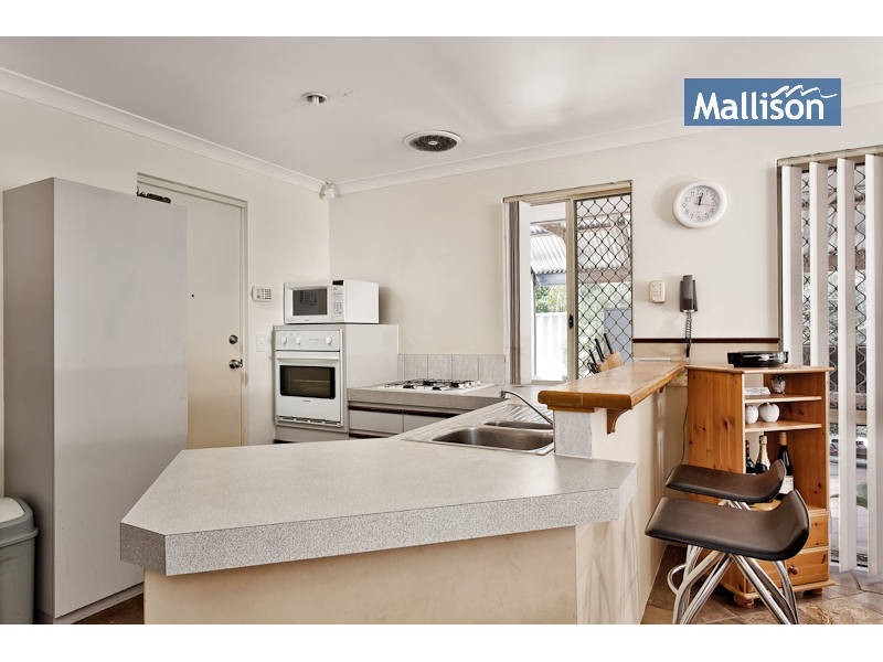 4 McCubbin Loop, Seville Grove WA 6112