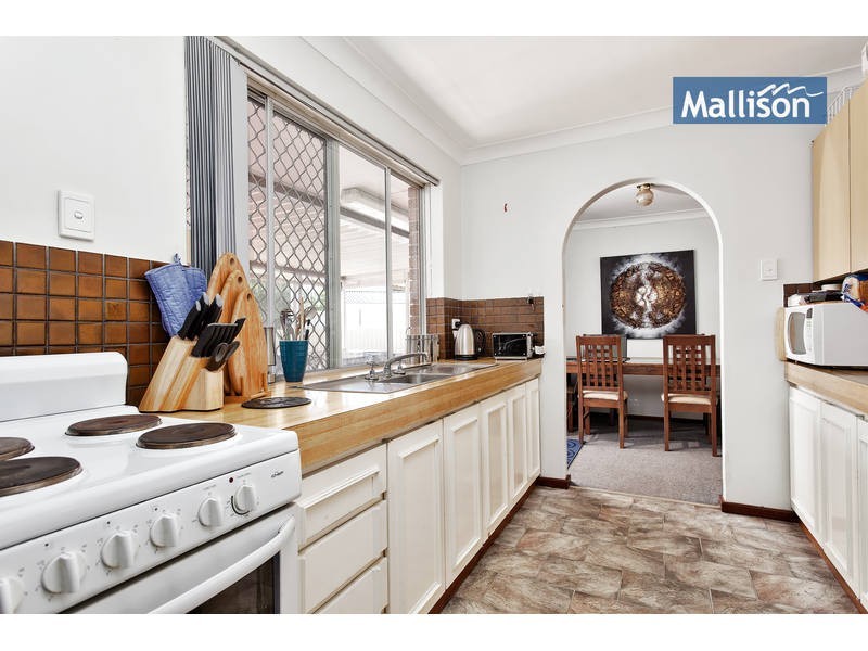 4 Wirilda Way, Parkwood WA 6147