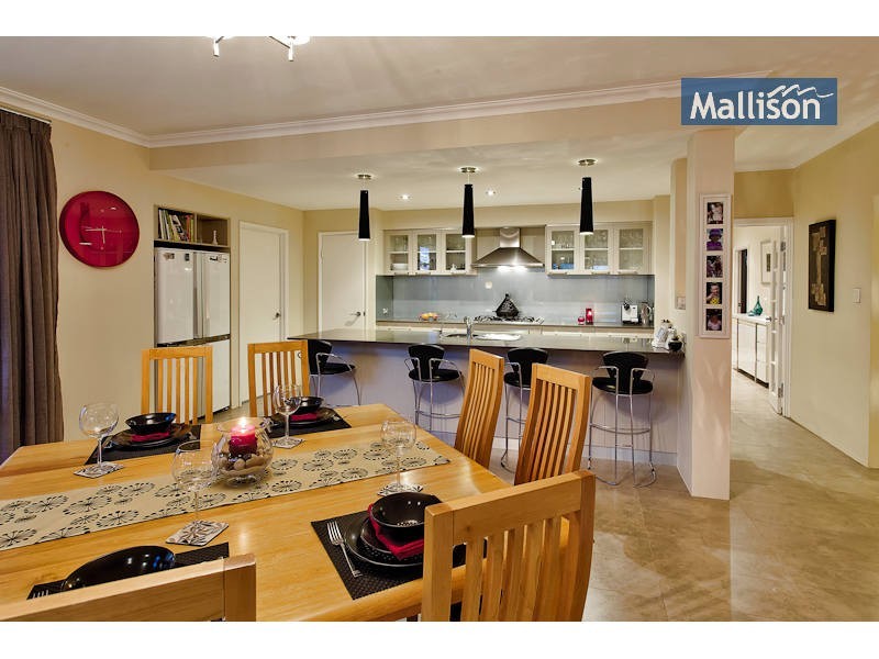3 Flametree Bend, Hammond Park WA 6164