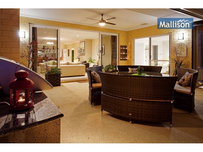3 Flametree Bend, Hammond Park WA 6164