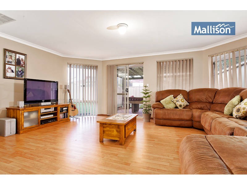 90 Harpenden Street, Huntingdale WA 6110