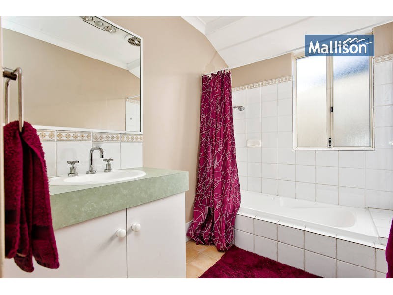 90 Harpenden Street, Huntingdale WA 6110