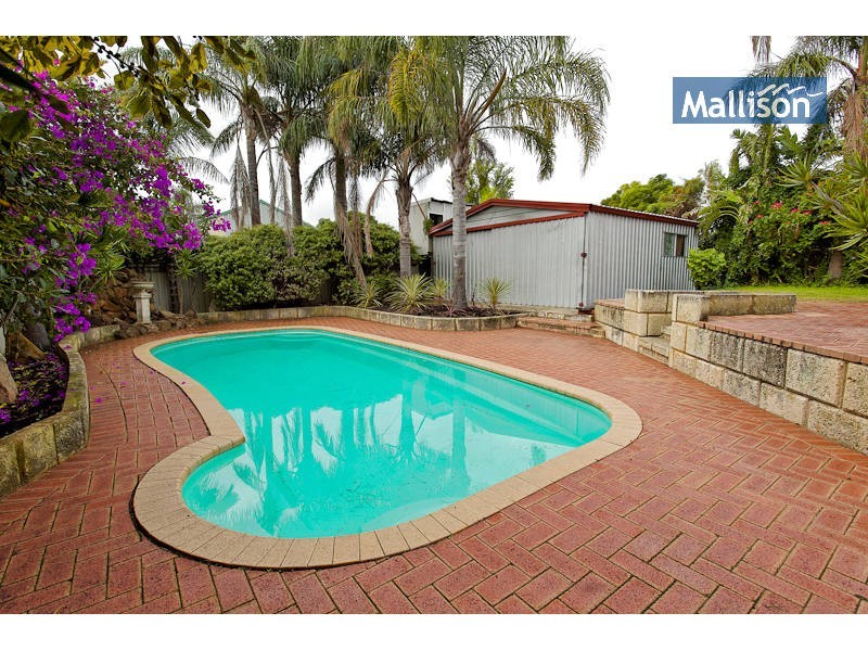 5 Merlin Close, Camillo WA 6111