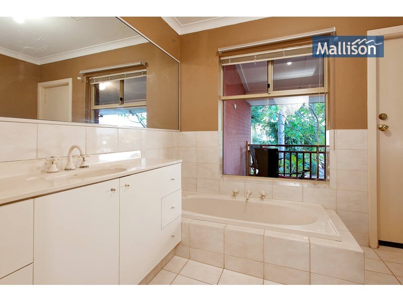 3 Williams Court, Melville WA 6156