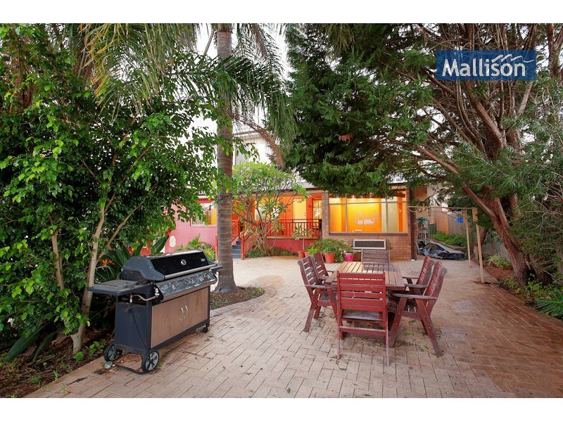 3 Williams Court, Melville WA 6156