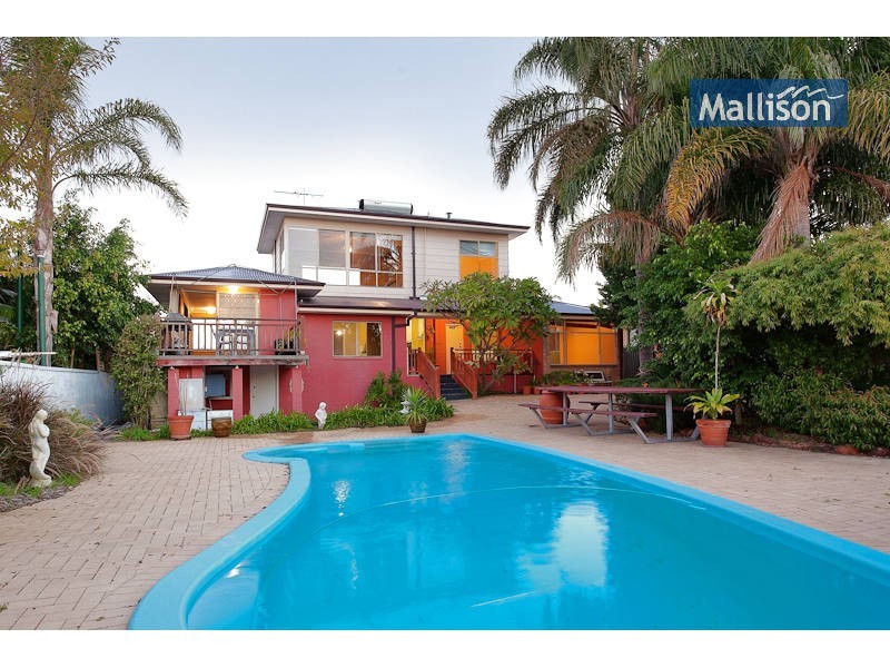 3 Williams Court, Melville WA 6156