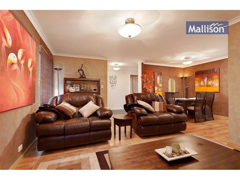 12 Empire Way, Thornlie WA 6108