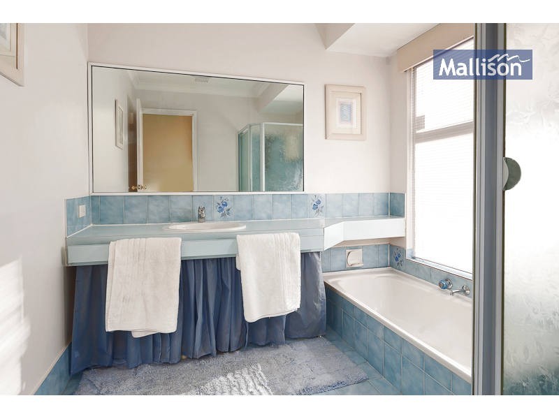 12 Empire Way, Thornlie WA 6108