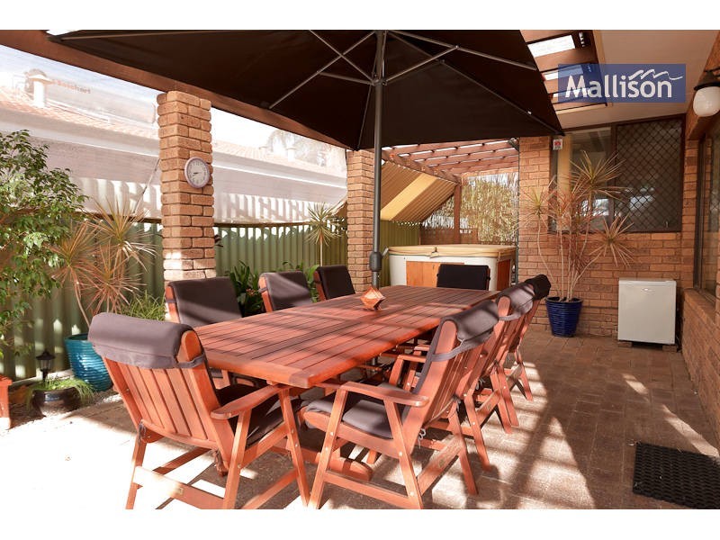 12 Empire Way, Thornlie WA 6108