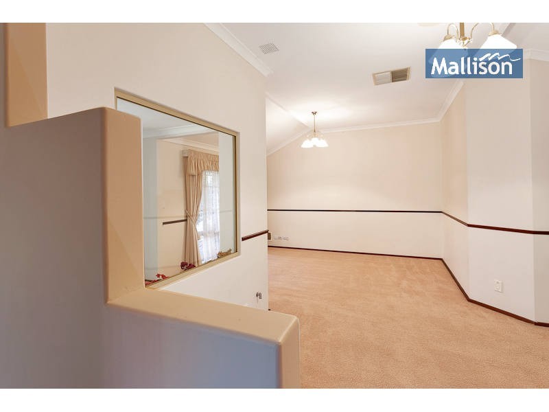 8 Timber Ridge Retreat, Leeming WA 6149
