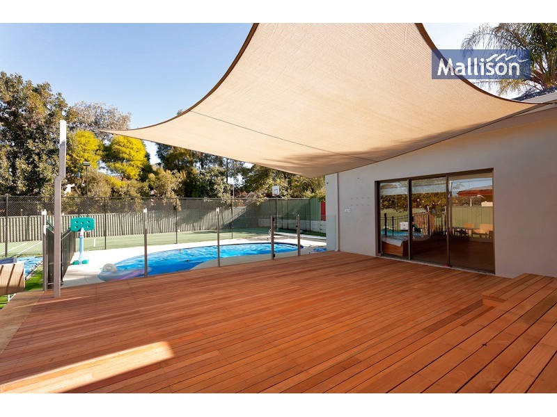 8 Studley Road, Attadale WA 6156