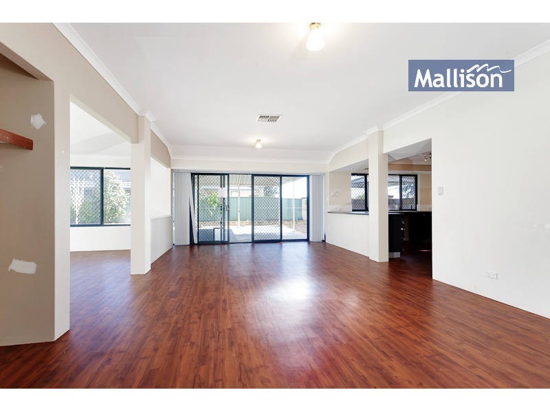 2 Bendee Drive, Atwell WA 6164