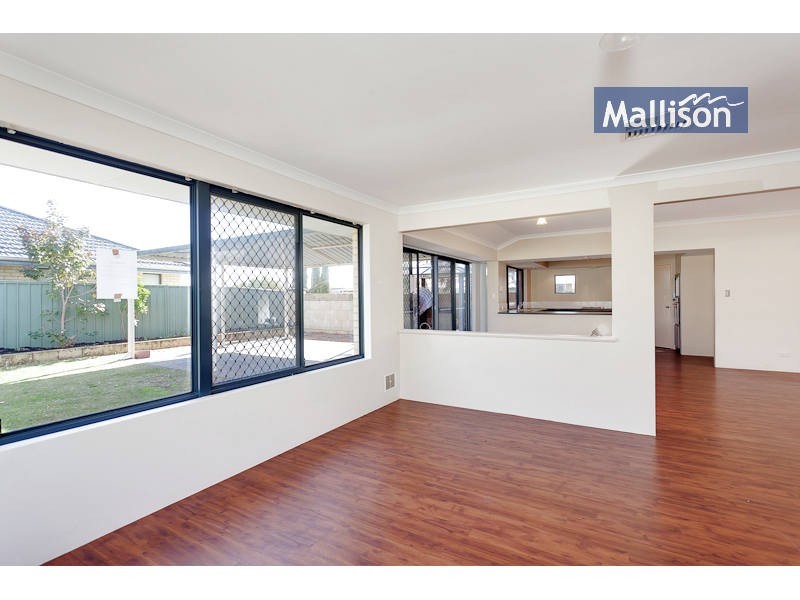 2 Bendee Drive, Atwell WA 6164