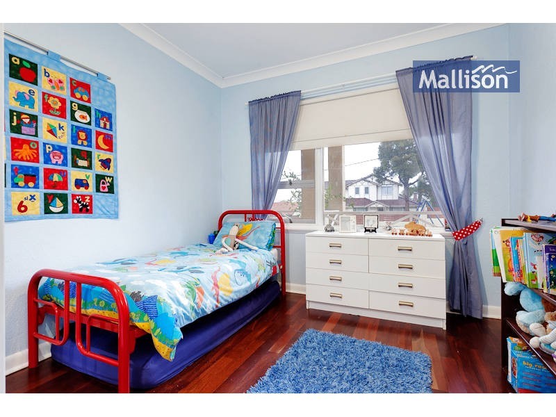 43 Potts Street, Melville WA 6156