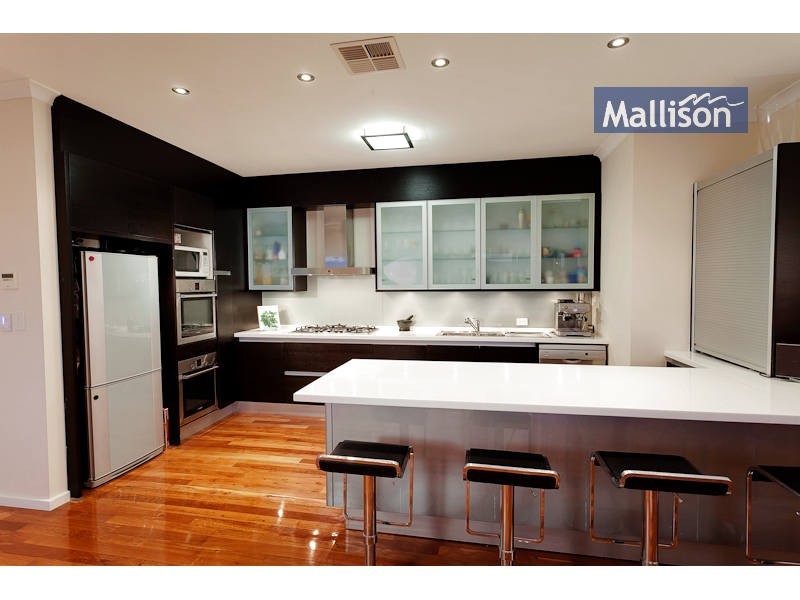 43 Potts Street, Melville WA 6156