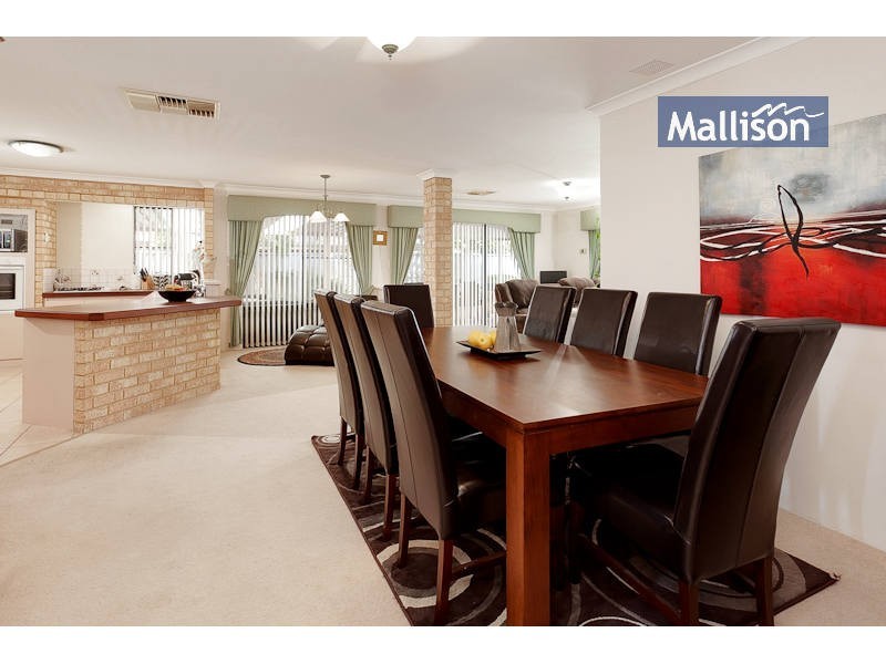 14 Sugarwood Drive, Thornlie WA 6108