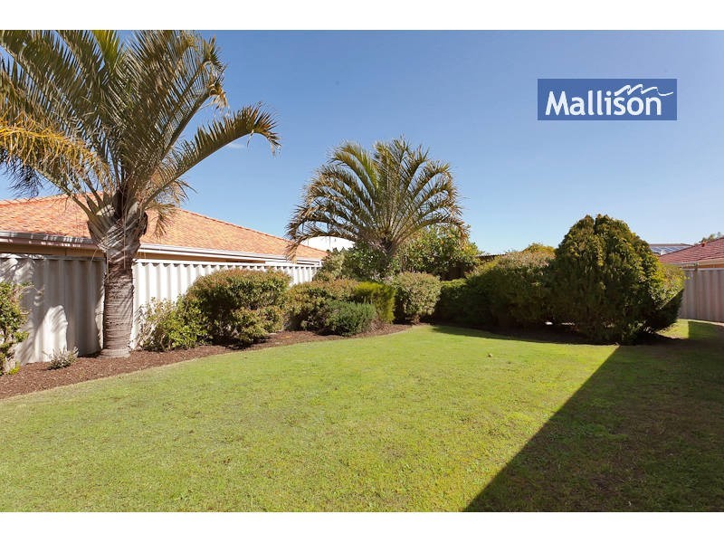 14 Sugarwood Drive, Thornlie WA 6108