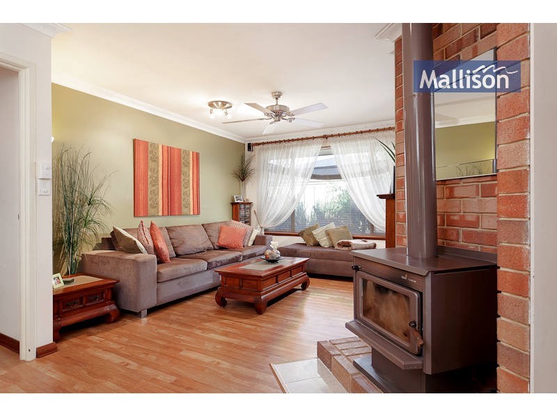 19 Goodwin Way, Leeming WA 6149