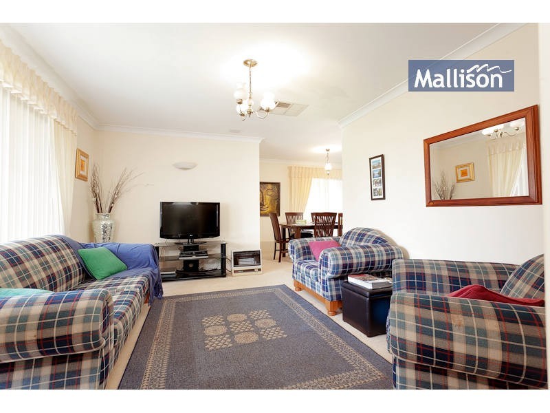 60 Elderfield Road, Waterford WA 6152