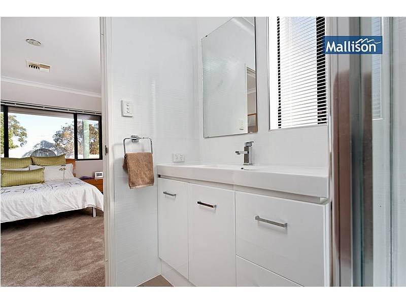 221 Coode Street, Como WA 6152