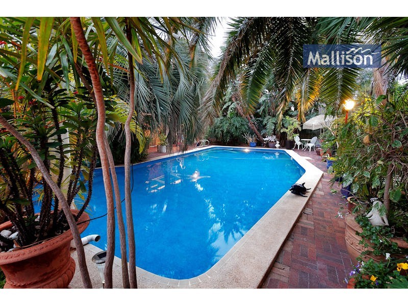 9 Curtis Place, Melville WA 6156