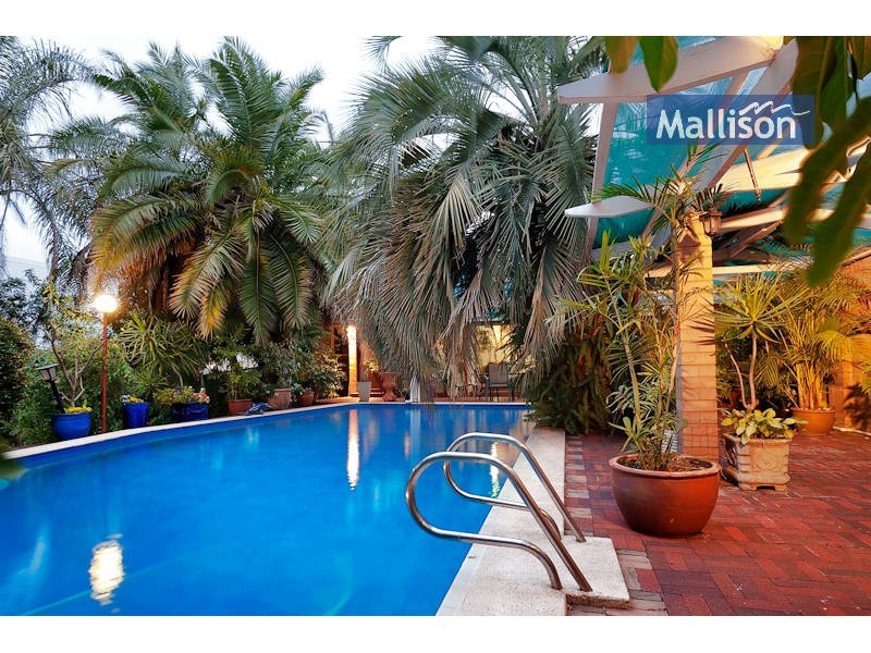 9 Curtis Place, Melville WA 6156