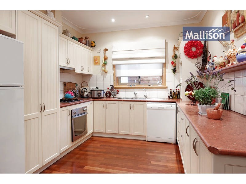 9 Curtis Place, Melville WA 6156