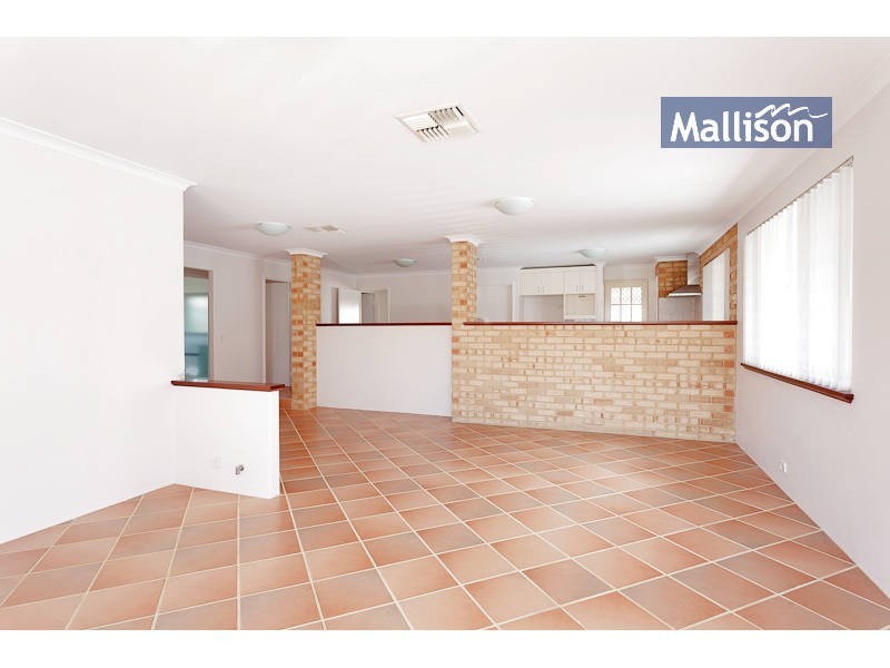 7 Brooke Gardens, Bateman WA 6150