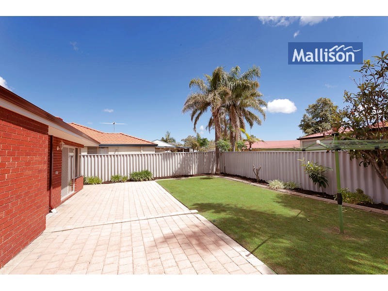 7 Brooke Gardens, Bateman WA 6150