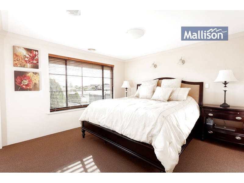 33 Macquarie Boulevard, Hammond Park WA 6164