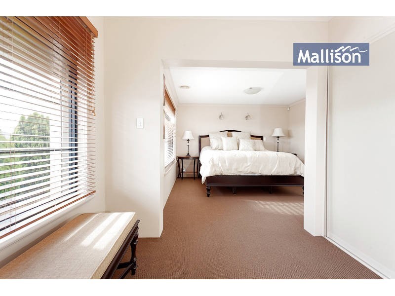 33 Macquarie Boulevard, Hammond Park WA 6164