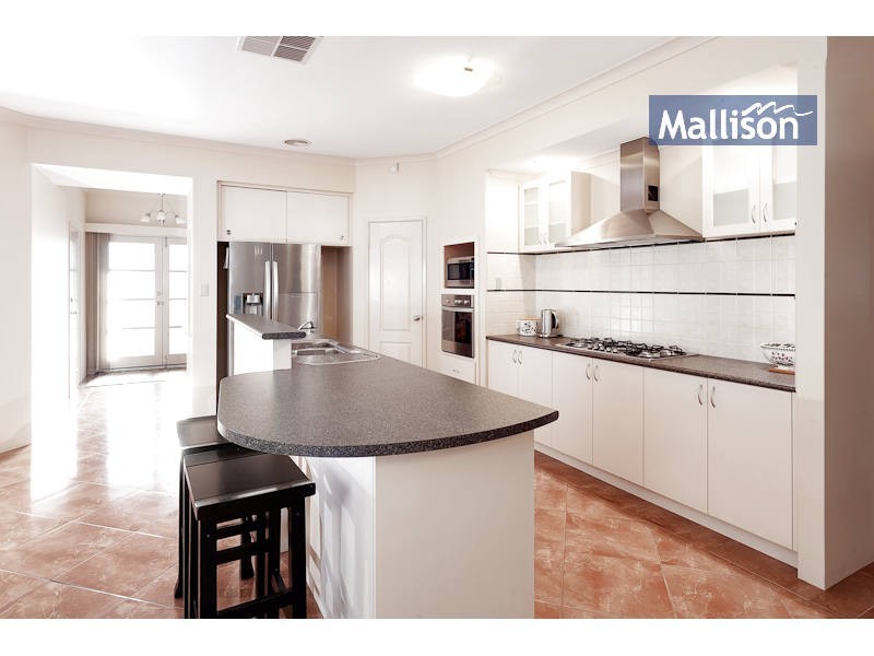 33 Macquarie Boulevard, Hammond Park WA 6164