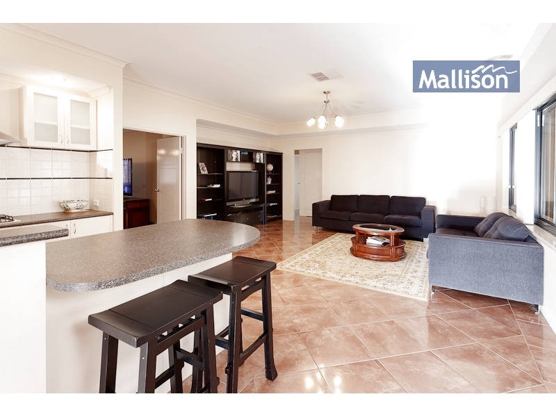 33 Macquarie Boulevard, Hammond Park WA 6164