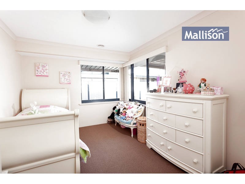 33 Macquarie Boulevard, Hammond Park WA 6164