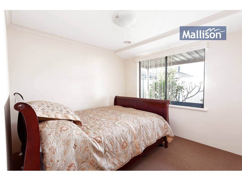 33 Macquarie Boulevard, Hammond Park WA 6164