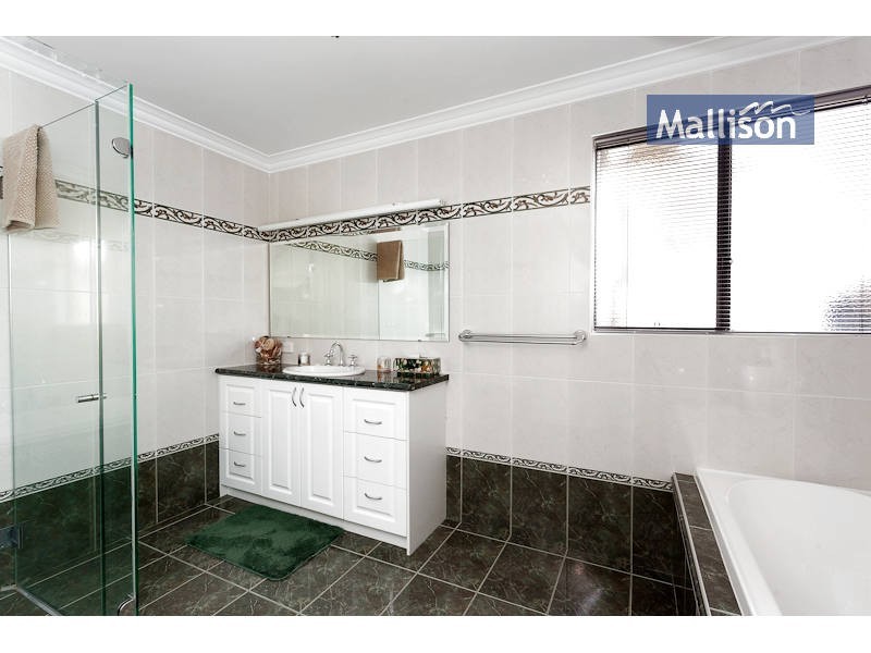 52 Murray Waters Boulevard, South Yunderup WA 6208