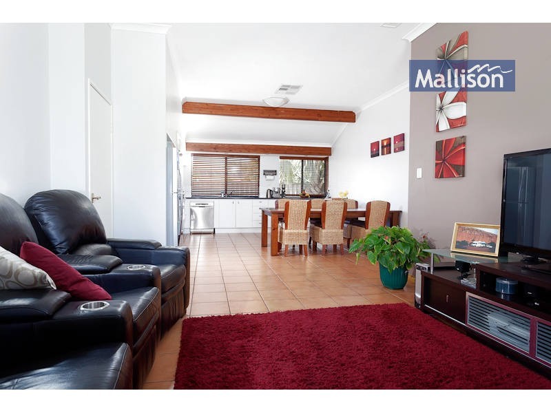 16 Timberlane Loop, Cooloongup WA 6168