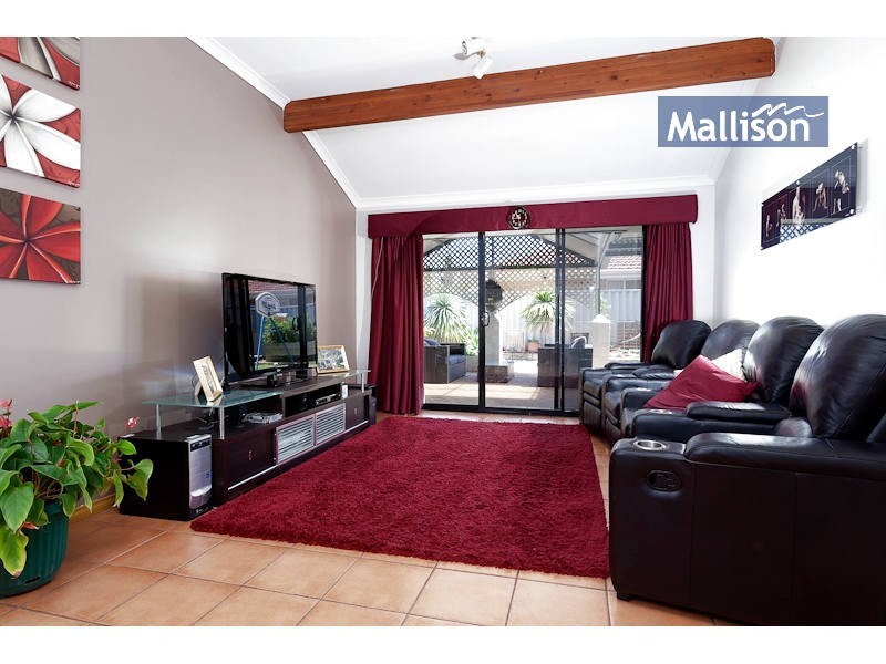 16 Timberlane Loop, Cooloongup WA 6168
