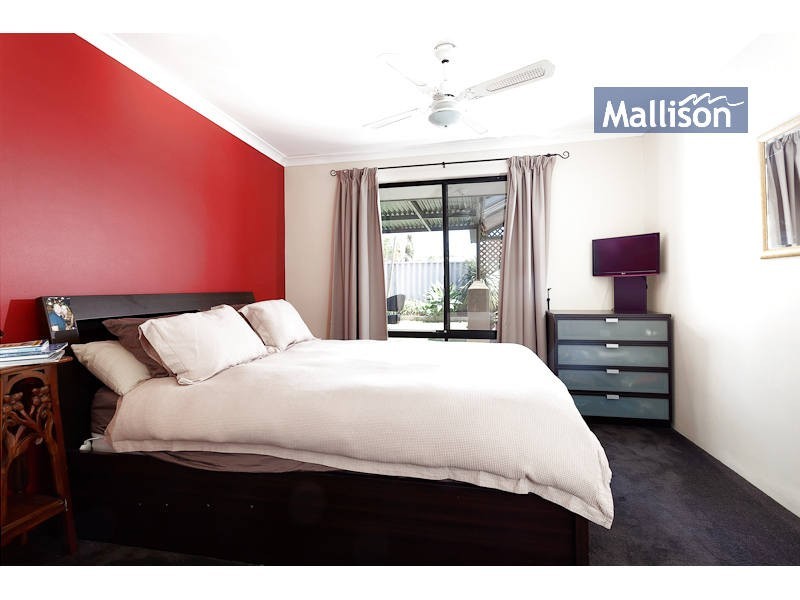 16 Timberlane Loop, Cooloongup WA 6168