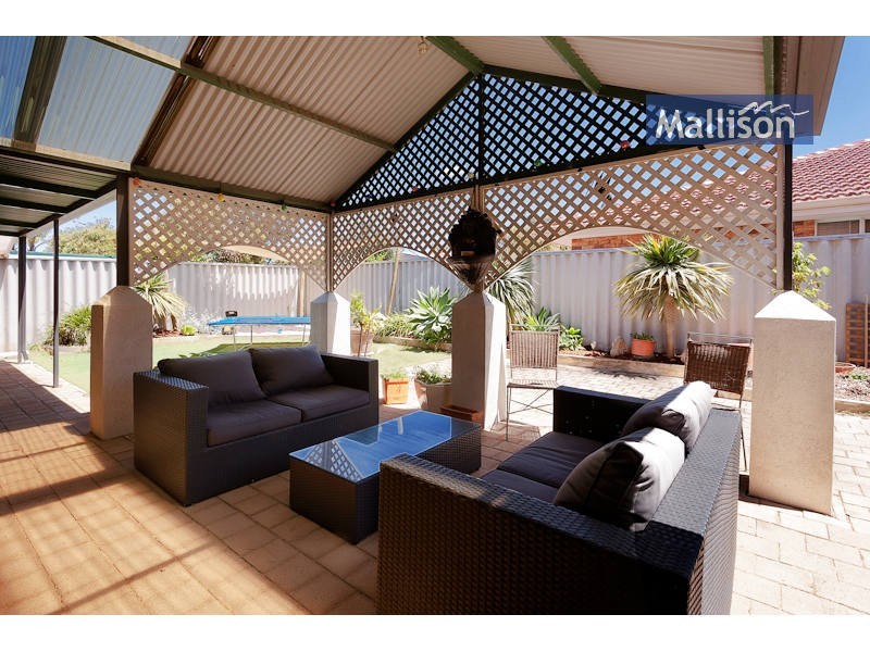 16 Timberlane Loop, Cooloongup WA 6168