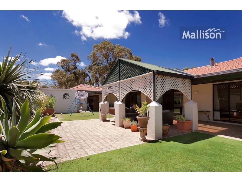 16 Timberlane Loop, Cooloongup WA 6168