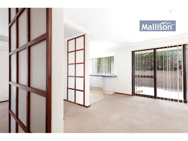 8B Kitchener Road, Melville WA 6156