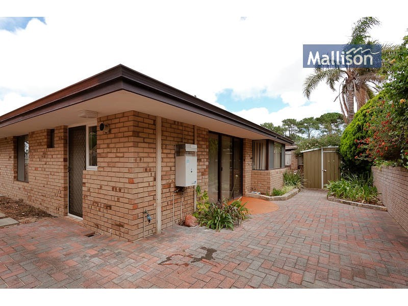 8B Kitchener Road, Melville WA 6156